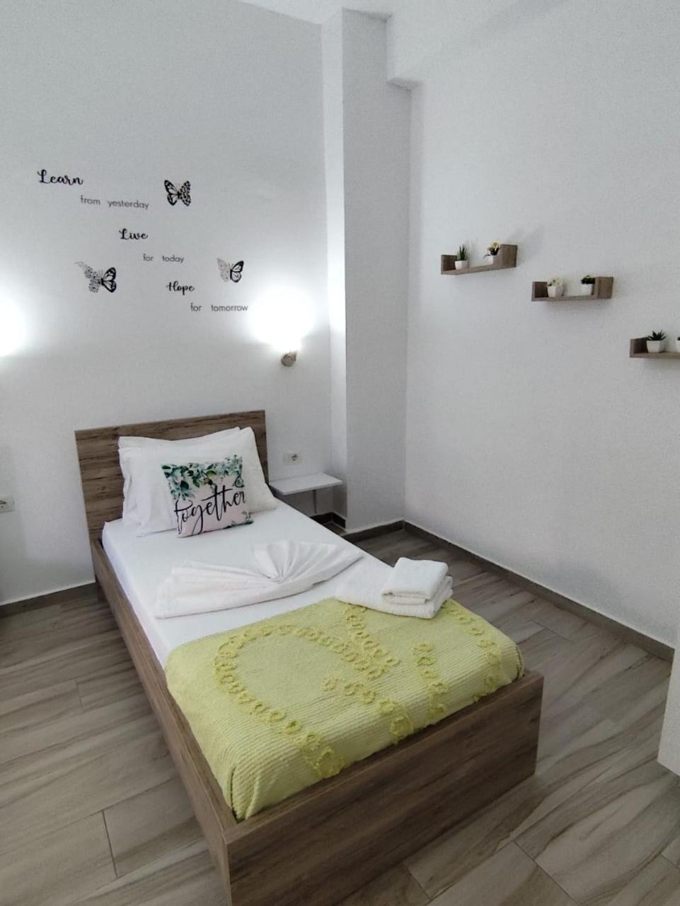 M&j Apartment