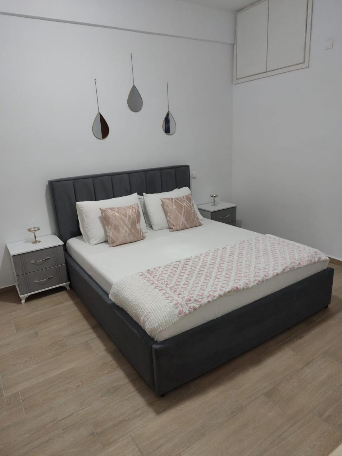 Apartment M&j *