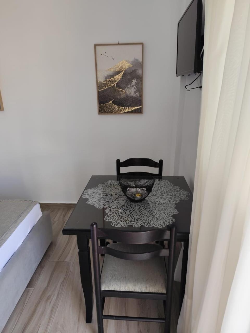M&j Apartman *